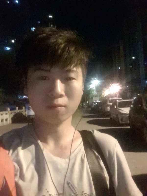 流星的瞬间的第一张照片--福鼎婚介网