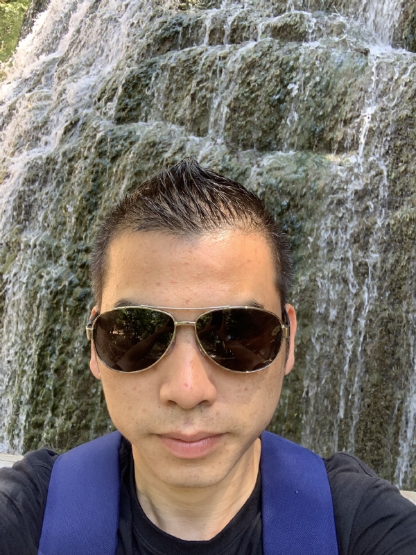 高兴的第二张照片--福鼎婚介网