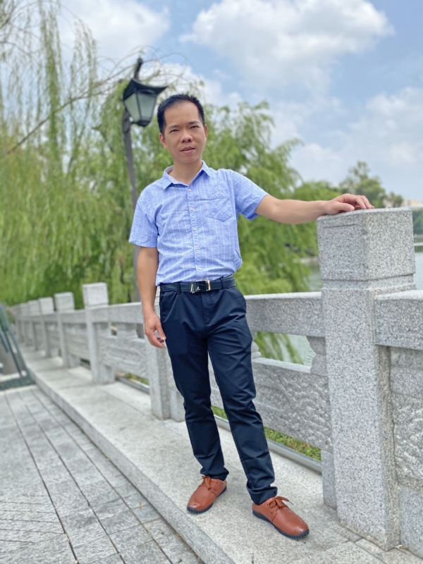 奇峰向阳的第一张照片--福鼎婚介网