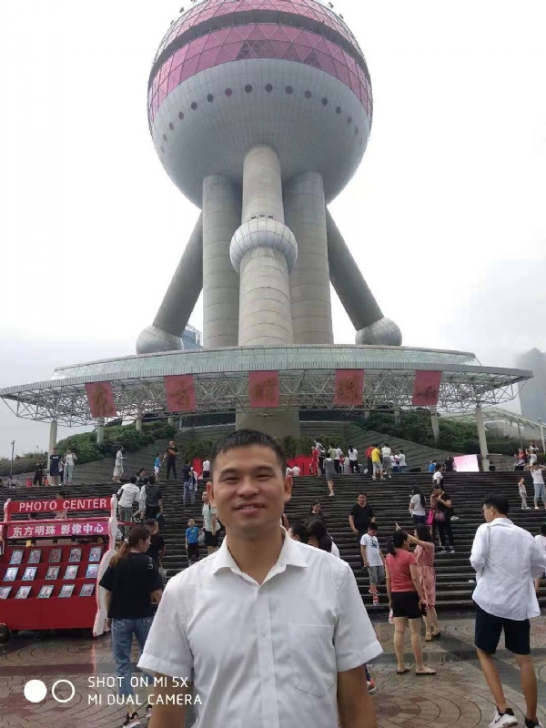 小猫吃老鼠的第一张照片--福鼎婚介网