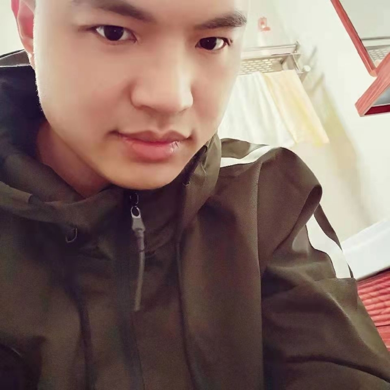 高大上的宅男的第二张照片--福鼎婚介网