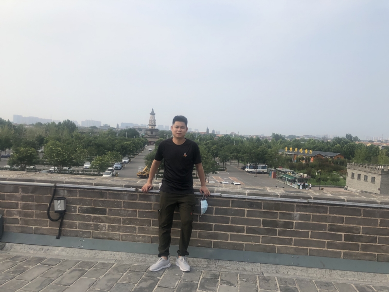 123.向左向右的第一张照片--福鼎婚介网