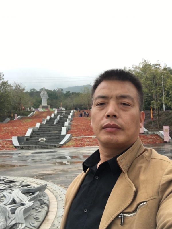 开心的松鼠的第二张照片--福鼎婚介网