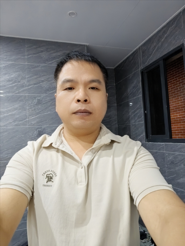 刘两水的第一张照片--福鼎婚介网
